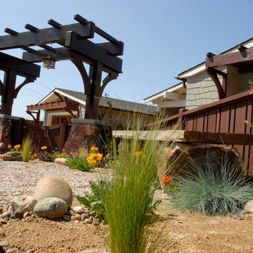Craftsman Front Yard Meadow