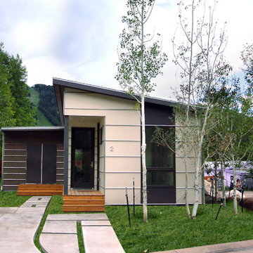 B- Line Small 003 | front facade