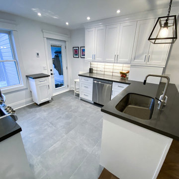 Hazelwood Ave. Kitchen - Toronto