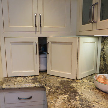 Light and Beachy Kitchen