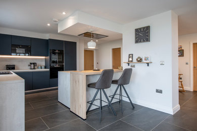 Design ideas for a modern kitchen in Other.