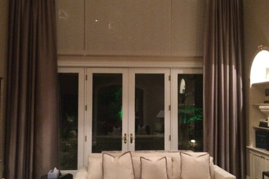 Transitional living room photo in Toronto