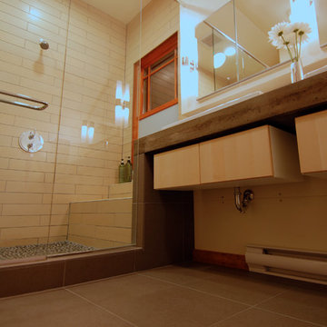 Bancroft Master Bathroom