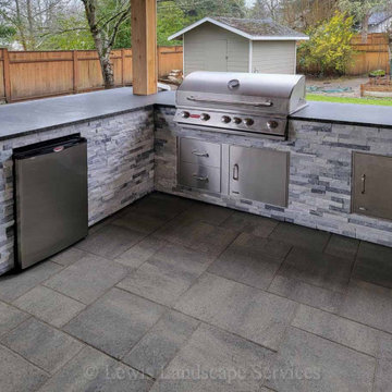 Hofrichter Patio, Covered Structure, Outdoor Kitchen & Fire Table Hillsboro 2022