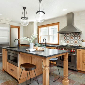 | craftsman farmhouse |