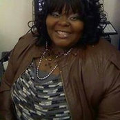 Burnetta Hoods foto