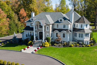 Example of a transitional exterior home design in New York