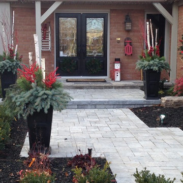 1103 Monastery Dr Oakville ON L6M 2A1