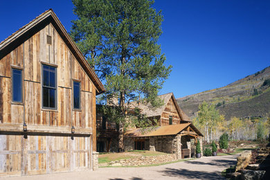 Inspiration for a traditional exterior in Denver.