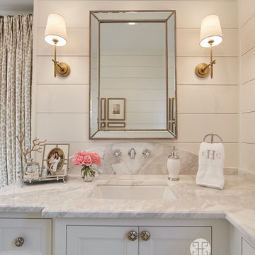 Farmhouse Bathroom