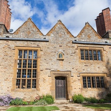 British Houzz: An Old English Lovely Restored to its Former Glory