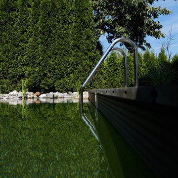 Kleiner Schwimmteich als persönliche Oase
