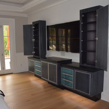 Crocodile Entertainment Center