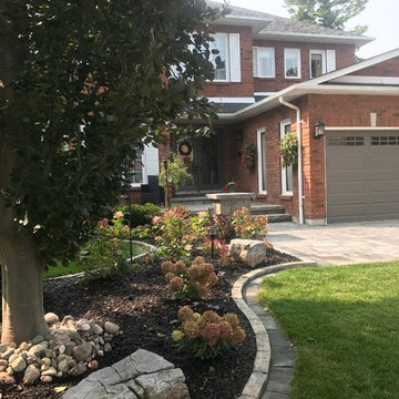 Front sitting area and garden