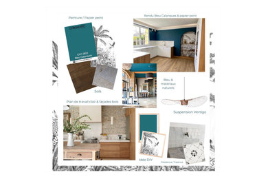 Cette photo montre un salon nature avec un mur bleu, parquet foncé, un sol marron et du papier peint.