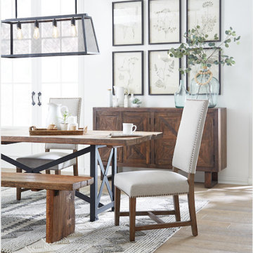 Rustic Farmhouse Dining Room