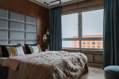 Inspiration for a contemporary bedroom in Moscow.