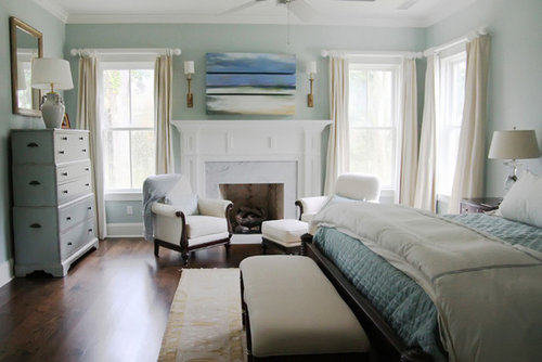 Color Of The Walls In Urban Grace Beachy Bedroom Or Best Guess