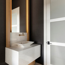 116 BLUE HERON ---powder room