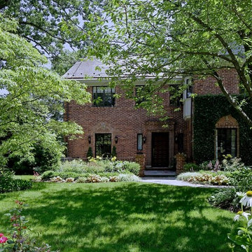 Stately-Brick-Palladian-Garden