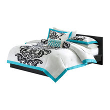 Ella Mae Comforter