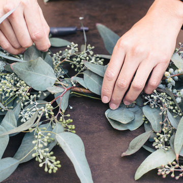 Houzz DIY: How to Make a Festive NYE Centerpiece with Bud Botanical