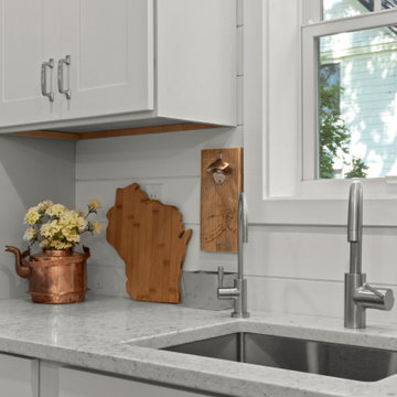 Delavan Lake Cottage Receives a Face 'Lift'