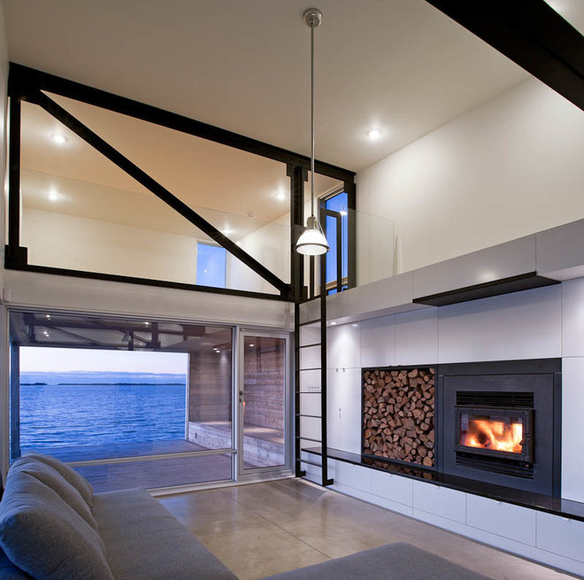コンテンポラリー ファミリールーム by MacKay-Lyons Sweetapple Architects Limited