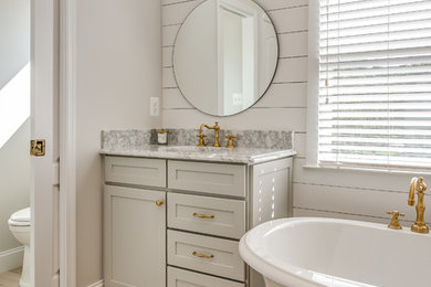 Design ideas for a country bathroom in DC Metro.