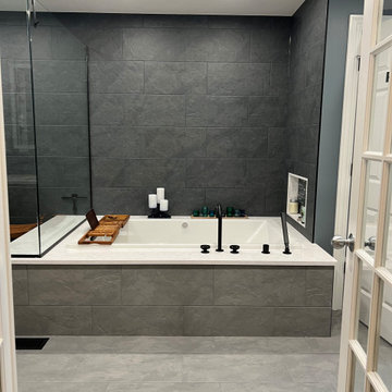 Mount Prospect Master Bathroom