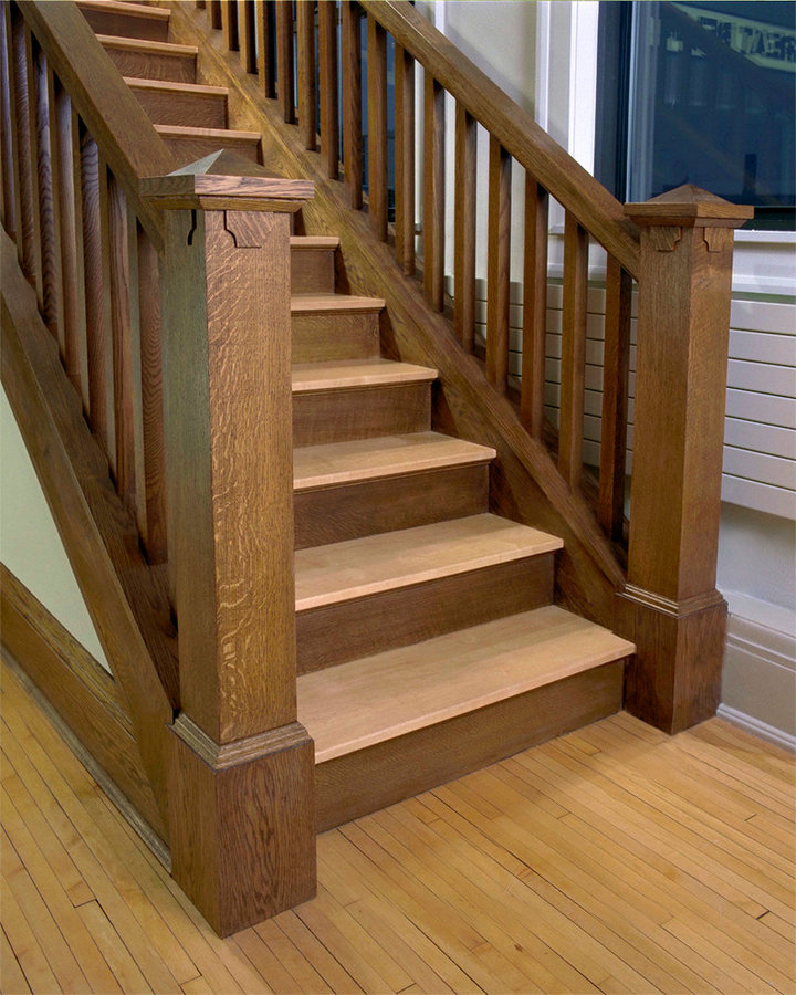 stair to master suite