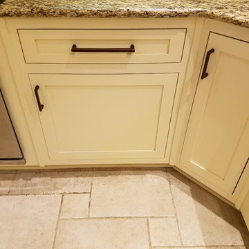 Hoover, AL. Cabinet Refacing/Refinishing/Modifications/New Drawers/etc.