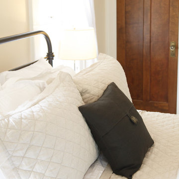 Beaverdale Guest Room