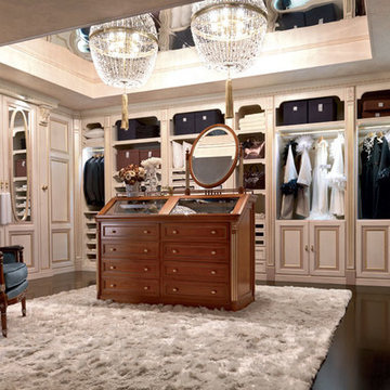 Luxury Italian Bedroom Sets and Closets by Martini Mobili