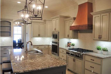 Inspiration for a kitchen remodel in New Orleans