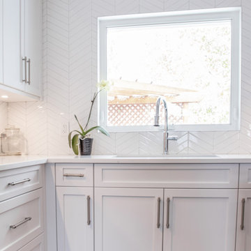 Modern and Elegance Kitchen Renovation by Vivid Builders
