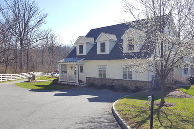 Inspiration for a timeless exterior home remodel in New York