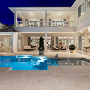 Zweistöckiges Tropisches Haus in Miami