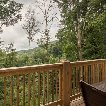 Rustic Retreat in Lost Creek