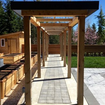 Pergola walkway inset with old country patterned pavers