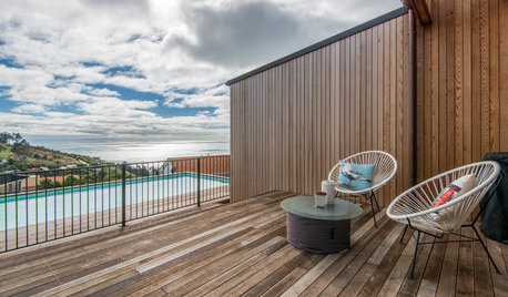 Houzz Tour: New Hillside Home Delivers an Earthquake Silver Lining