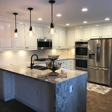 Kitchen Remodel - Lakeside