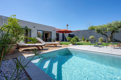 Aménagement d'une piscine.