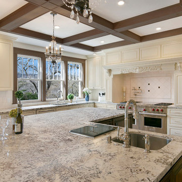 Oversize Island with Granite Countertop