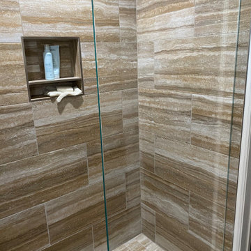 Two bathrooms- San Jose