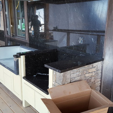 Grills and Outdoor Kitchens