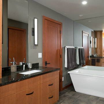 Master Bathroom Tub