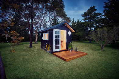 This is an example of a scandinavian shed and granny flat in Melbourne.