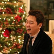 Michael Lee's photo