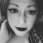 Bethany Shoop's photo